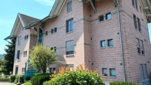 Verwaltung von Stockwerkeigentum und Mietliegenschaften in Birri - Mehrfamilienhaus mit 7 Wohnungen
